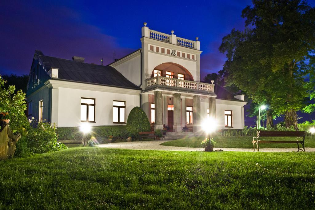Agropark - Dworek Pod Lipa Sobkow ภายนอก รูปภาพ