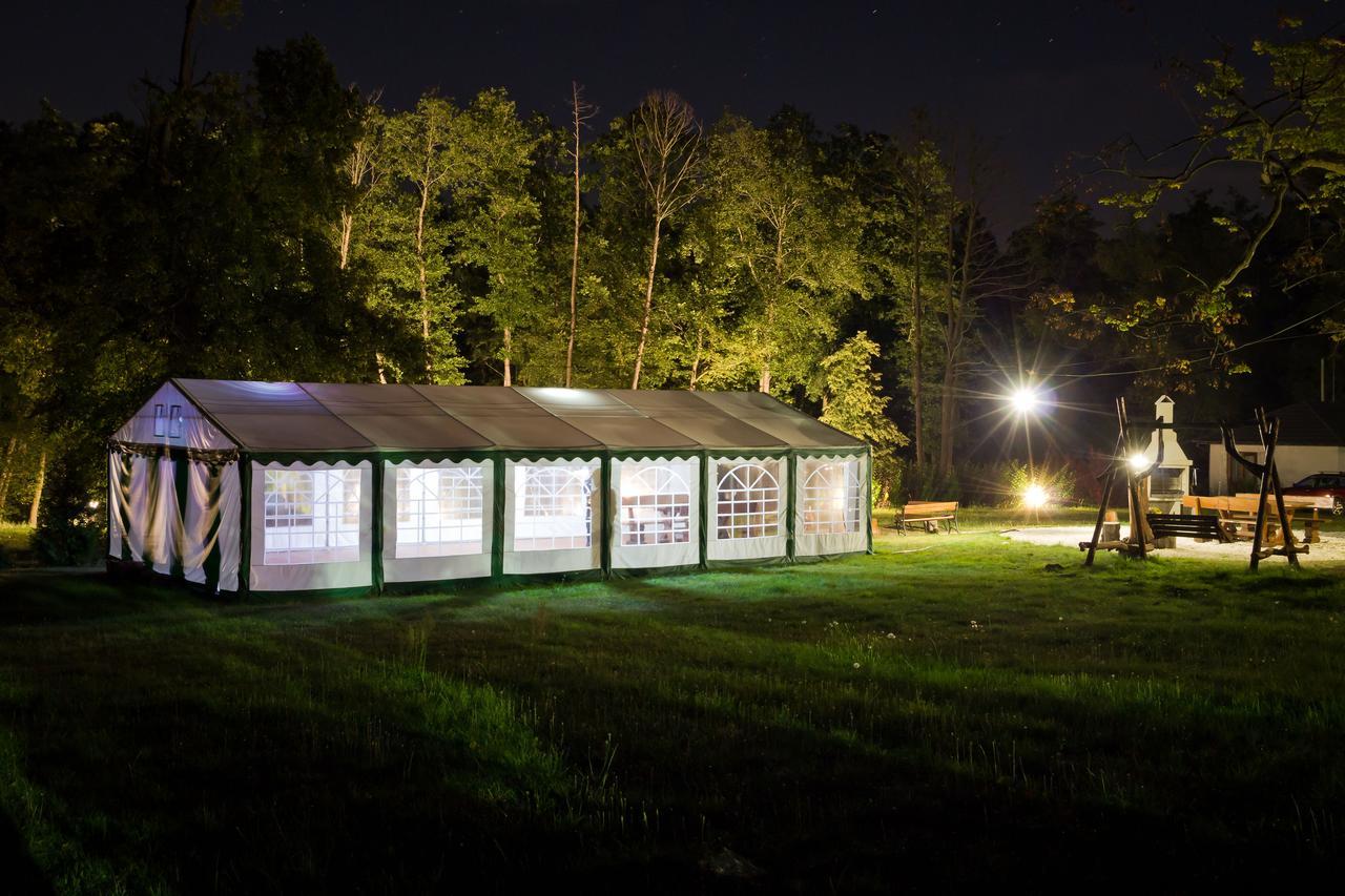 Agropark - Dworek Pod Lipa Sobkow ภายนอก รูปภาพ